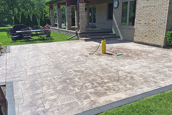 stamped concrete sealing macomb 