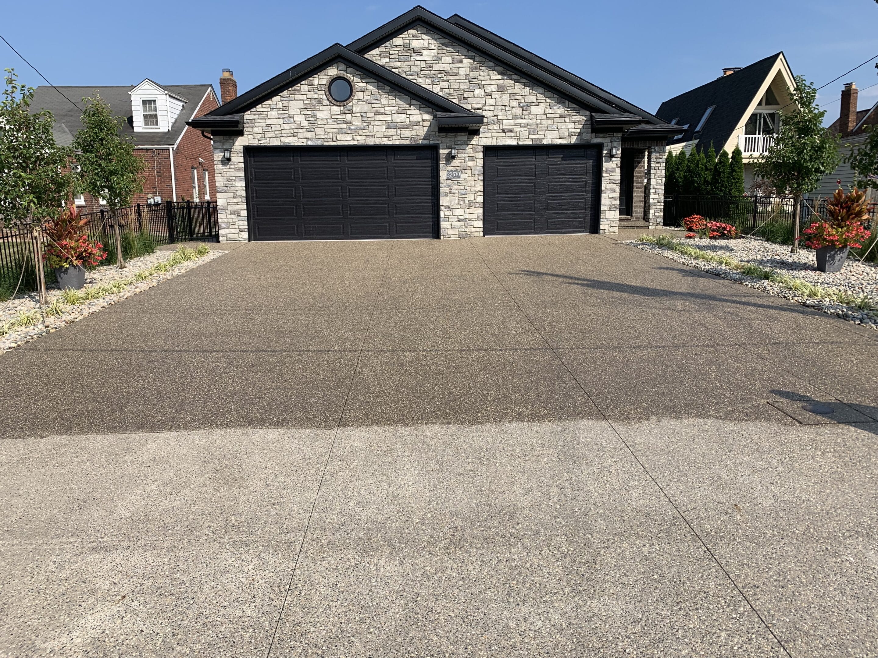 exposed aggregate driveway with rochester hills concrete sealing