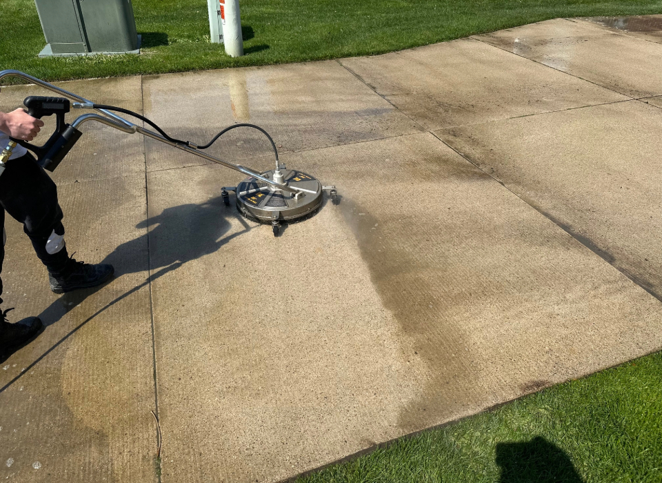 driveway pressured washed and sealed